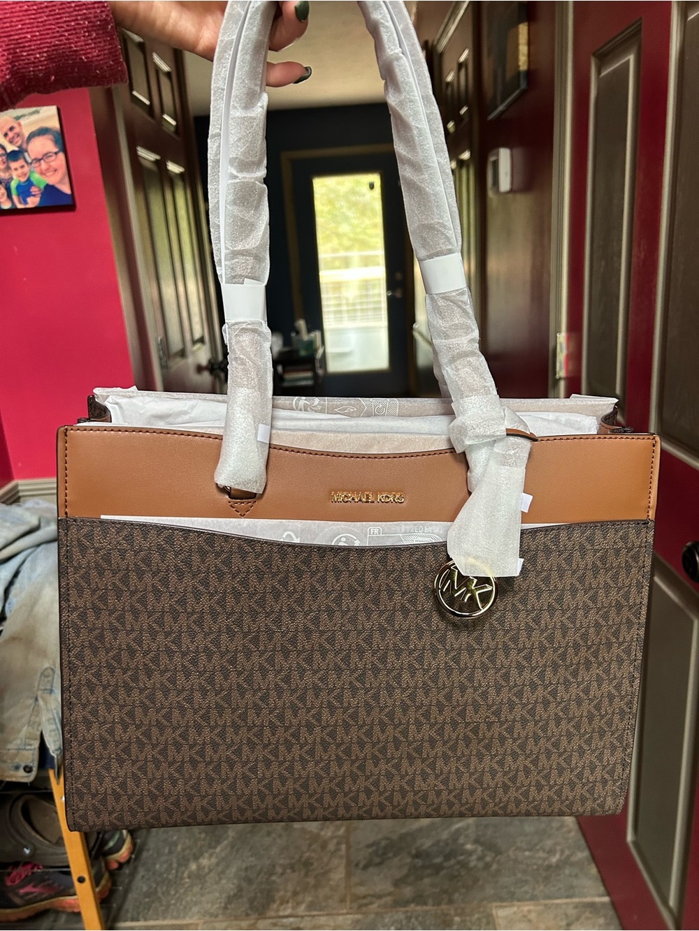 BRAND NEW Michael Kors Brown and Tan Signature MK Purse
